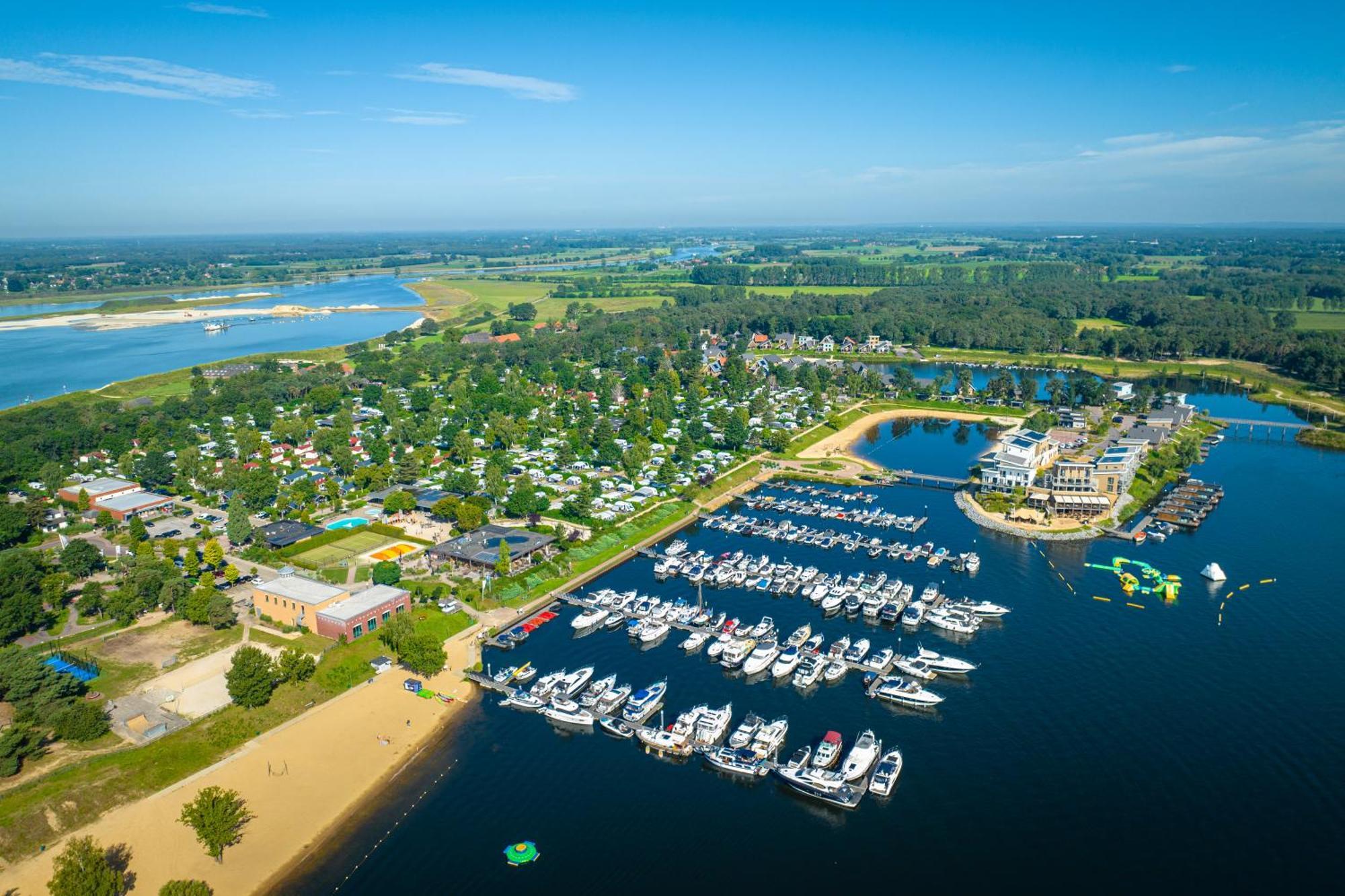 Vakantie & Resort Leukermeer Well  Екстер'єр фото